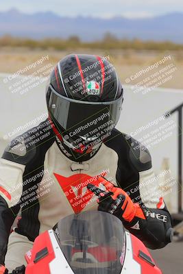 media/Mar-20-2023-Moto Forza (Mon) [[d0bbc59e78]]/Around the Pits/